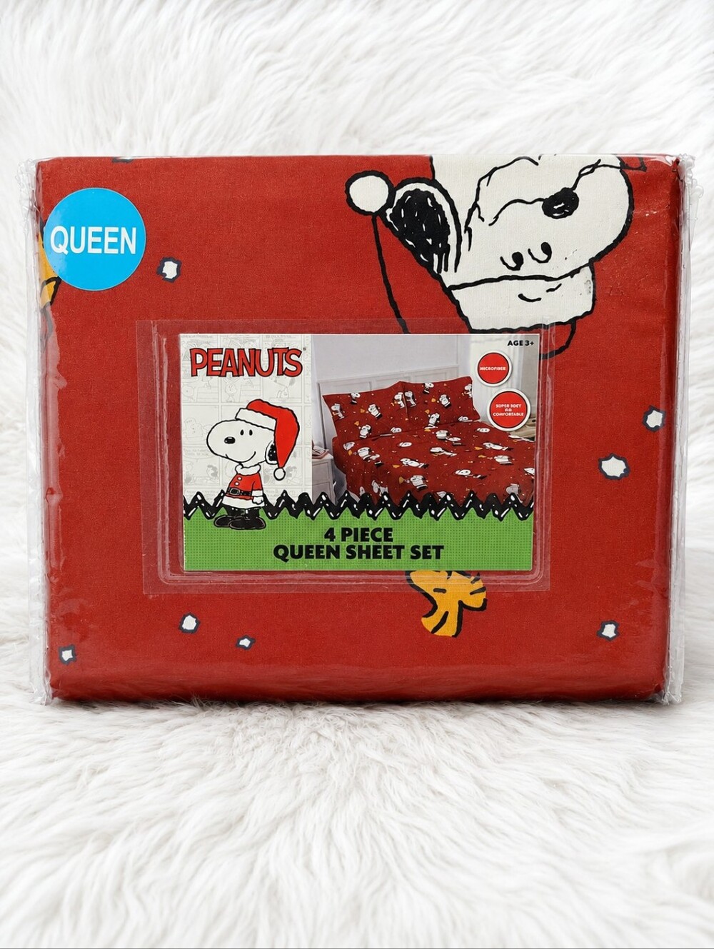 Peanuts Christmas Snoopy Red 4 Piece Microfiber Queen Sheet Set New With Tags - Picture 3 of 7